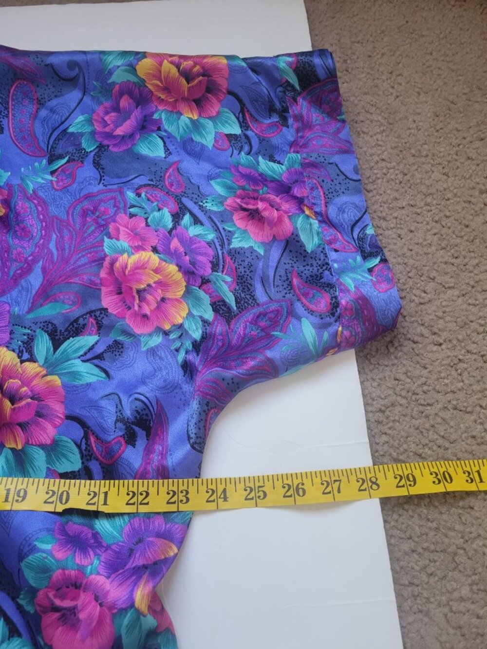 JO Intimates Purple Floral Mid Length Satin Robe w/belt Size M Loungewear Kimono - Picture 6 of 7